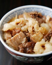 京都ホルモン梅しん 梅しん特製牛ホルモン丼